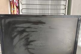 液晶电视显示屏坏了怎么办（修复液晶电视显示屏的方法及注意事项）