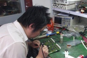 显示器主板芯片发烫怎么办？如何有效降温？