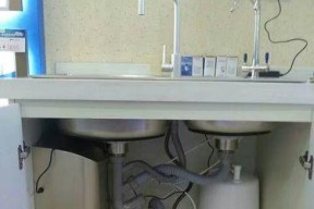 万和净水器换滤芯红灯亮起怎么办？如何正确处理？