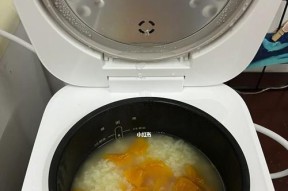 小米电饭煲总咔咔响怎么办（解决小米电饭煲咔咔响声的有效方法）