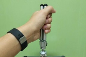 小帅投影仪怎么解绑？具体步骤是什么？