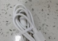 手机老板用的充电器是什么品牌？