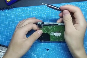 PS4机械硬盘如何在电脑上读取？