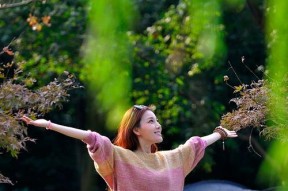 对着手机屏幕拍照会产生什么效果？