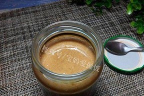 芝麻酱是否可以放冰箱保存（探讨芝麻酱放冰箱保存的效果及注意事项）