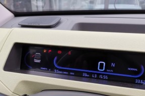 亚运熊充电器使用图解教程是什么？操作步骤详细吗？