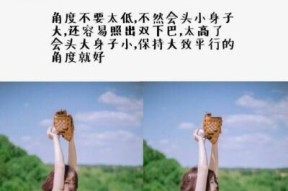 手机挡脸时女生如何拍照更美？有哪些技巧？