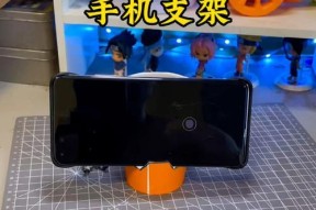 手机支架桌面贴纸的使用方法是什么？