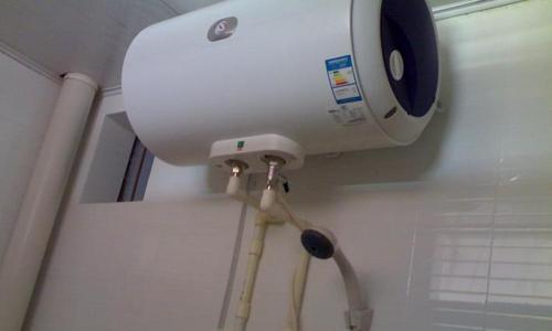 热水器接水管处漏水的原因及解决方法（探究热水器接水管处漏水的可能原因）  第1张