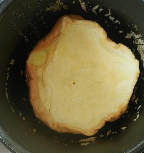 电饭煲蛋糕发不起来的原因（探究电饭煲制作蛋糕时无法成功发酵的关键因素）  第1张
