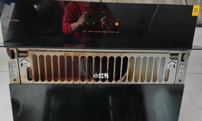 油烟机清洗的几种方法（了解如何高效清洗你的油烟机）  第1张