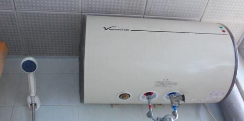 万和热水器故障分析及维修指南（解决您家热水器问题的关键步骤）  第1张