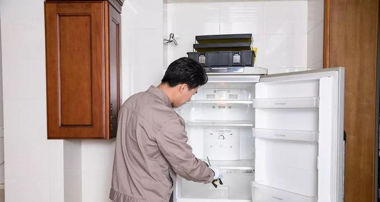 解决海信冰箱E3故障代码的维修方法（海信冰箱E3故障代码解决方法详解）  第3张