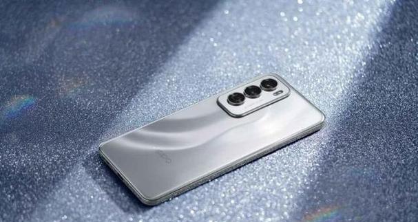vivoS16对比OPPOReno9哪个更好？两款手机的详细对比评测结果如何？  第1张