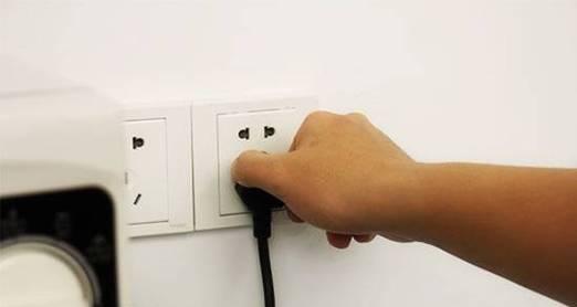 冰箱在停电时是否需要拔掉插头？电源管理的正确做法是什么？  第2张