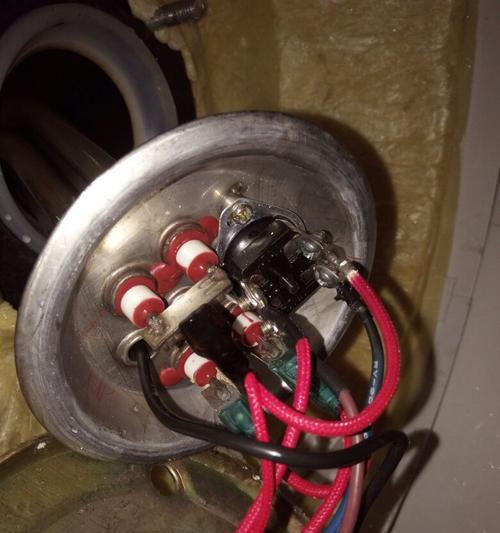 电热水器不会自动加热是怎么回事？多半是这几个地方坏了？  第2张