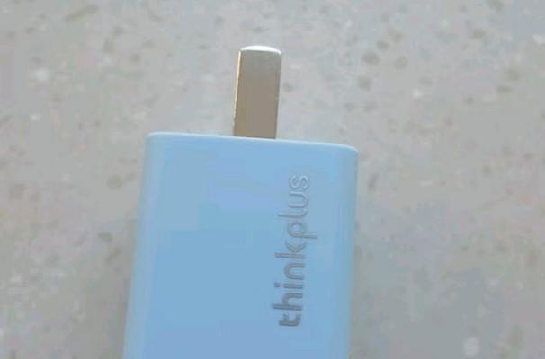 苹果11plus原装充电器瓦数是多少？购买时需要注意什么？  第2张