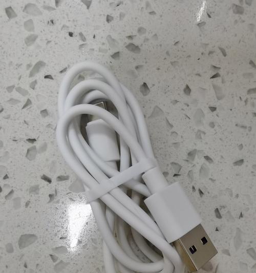 手机老板用的充电器是什么品牌？  第1张