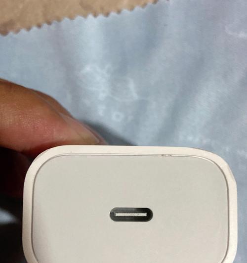 苹果充电器冒火花该如何处理？安全措施是什么？  第2张