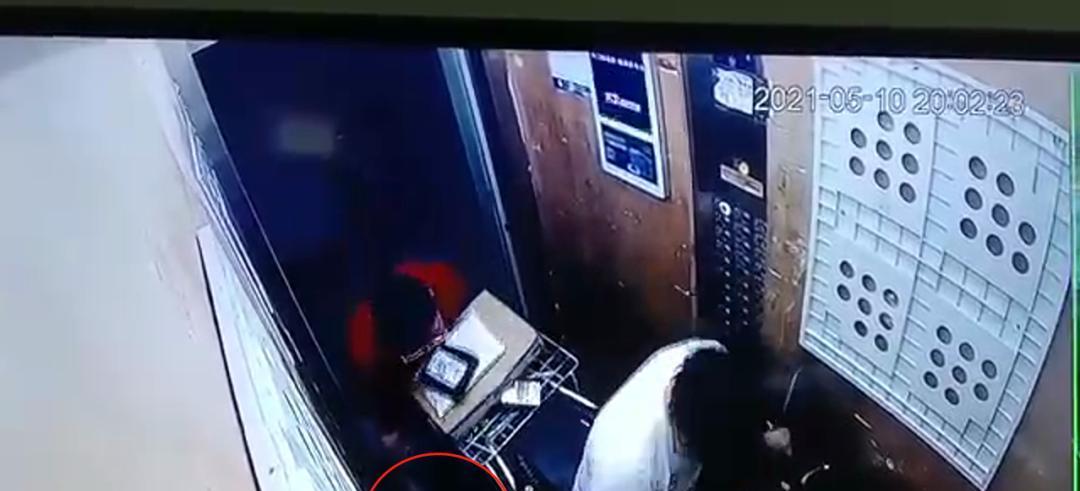 电梯上货电瓶车的正确使用方法是什么？操作中应注意什么？  第2张